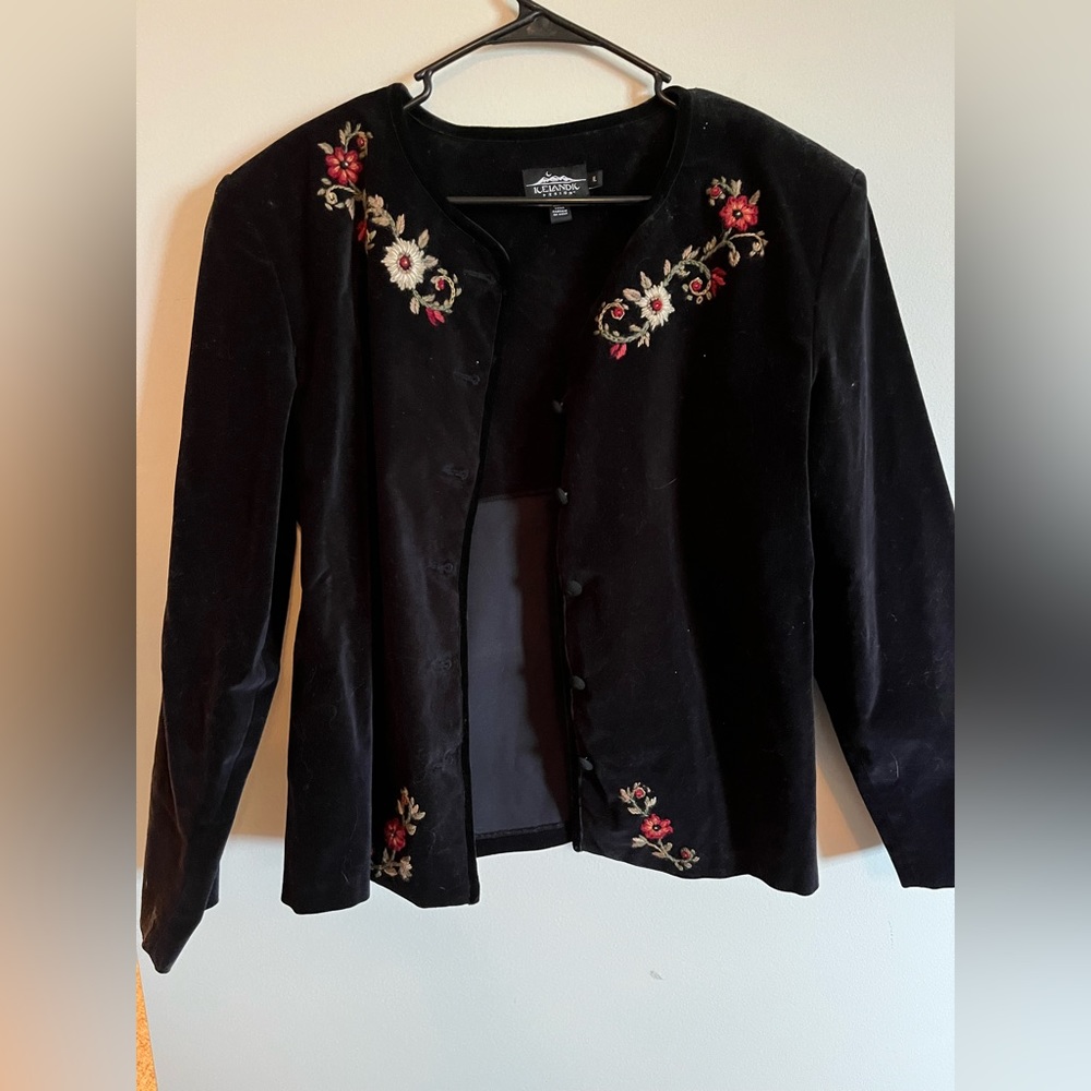 Icelandic Design black velveteen with embroidery: size XL